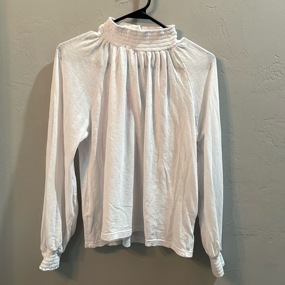 Sundry Tops - SUNDRY Smock Neck Puff Raglan Sleeve Top in Pima Cotton. White. Size 1. NWT!